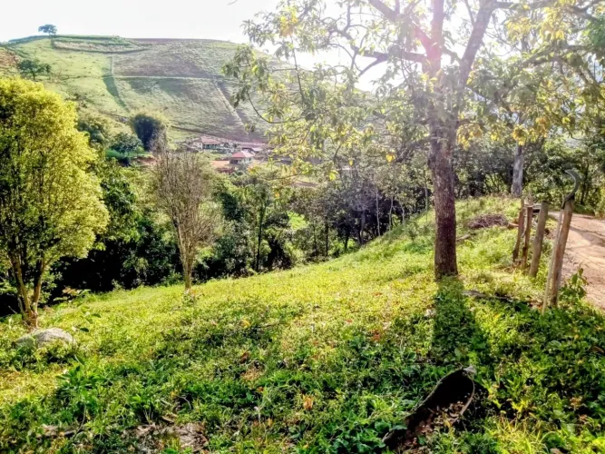 Terreno 2.000m² em Delfim Moreira MG