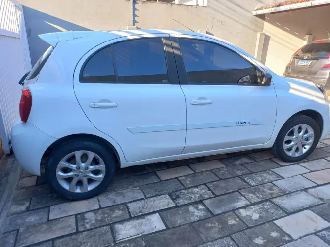 Nissan March SV 1.6 16V Flexstart 5P Aut. 2020