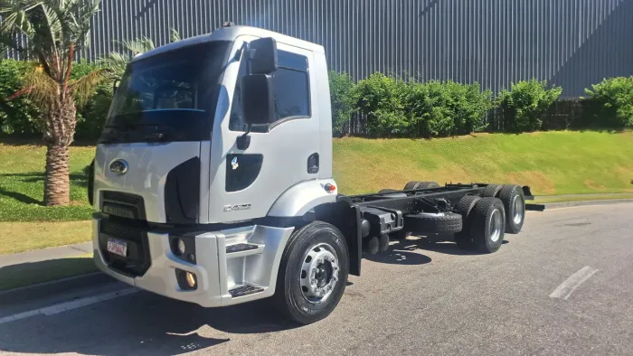 FORD CARGO 2429 TRUCK 6X2