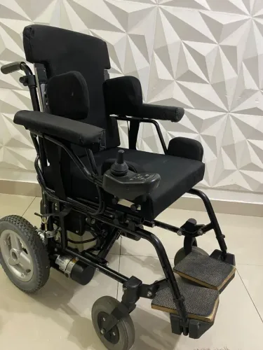 Cadeira motorizada da fredonn 