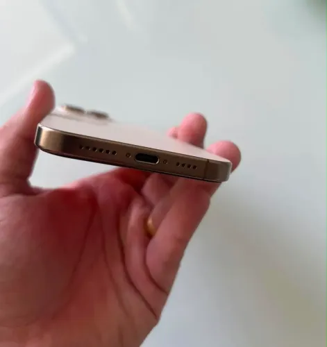 16 pro max versão gold 256gb