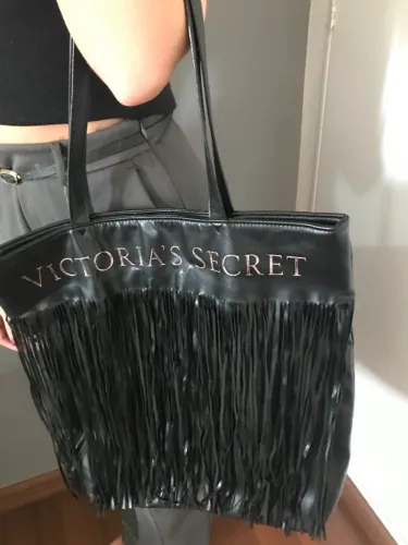 Bolsa Com Franja Tote Grande Da Victoria's Secret Preta