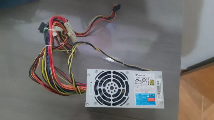 Fonte para ligar pc.
