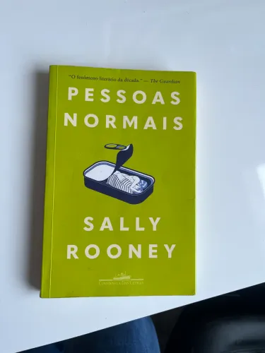 Livro Pessoas Normais - usado