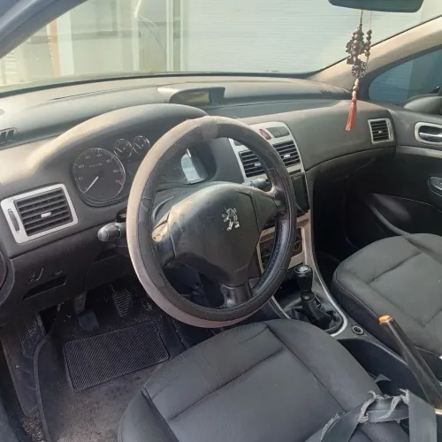 Peugeot 307 Sed. Presence 1.6 Flex 16V 4P 2008