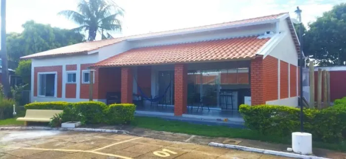 Casa 3/4 Maravilhosa em Caldas novas. aceito carro no negocio.