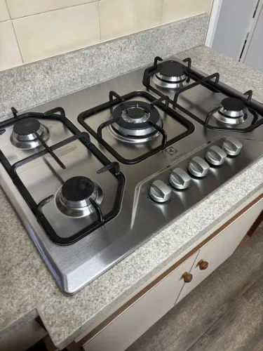 Cooktop Electrolux 5 bocas mesa de inox