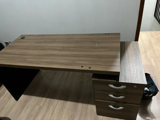 Mesa para escritório