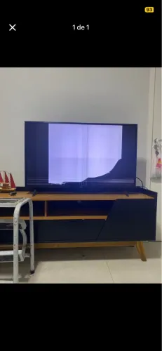 Vendo TV para retirada de peça