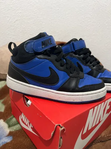     Tênis Nike Original - Conforto e Estilo