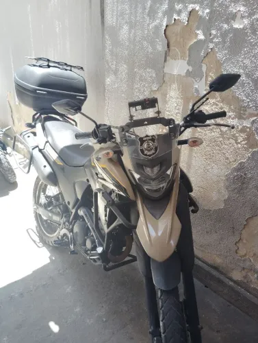 Excelente XTZ Lander 250