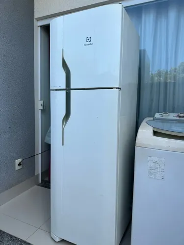 Vendo Geladeira Electrolux