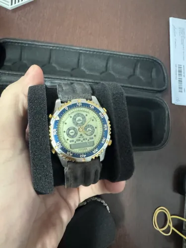 Relógios para restaurar ou tirar peças: Seiko 6119, Benetton e Citizen.
