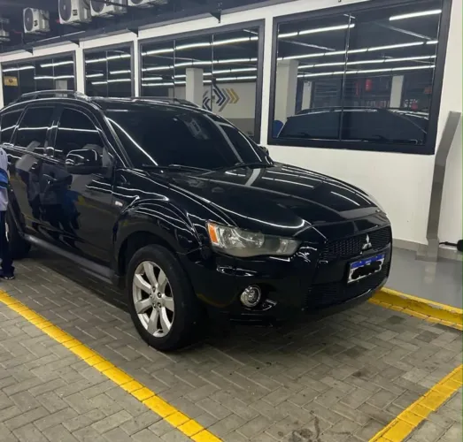 Mitsubishi Outlander 2.0 16V 160cv Aut. 2012