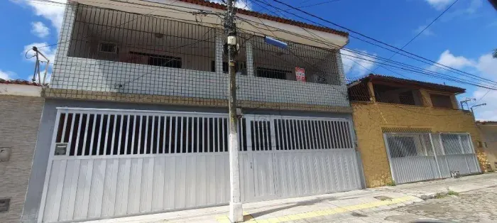 Belíssima Casa à Venda em Neópolis - 5 Quartos - 360 m² - Natal/RN - CA0471