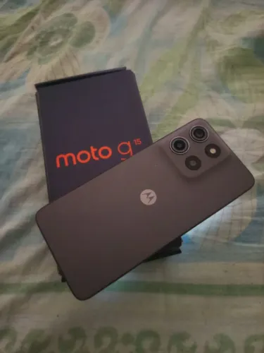 Celular Moto G15