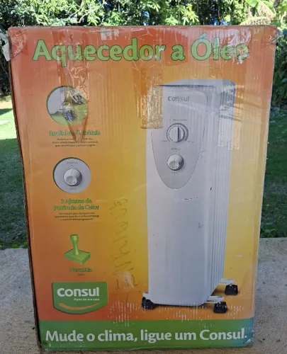Aquecedor a óleo seminovo/usado em bom estado, marca Consul 110V .
