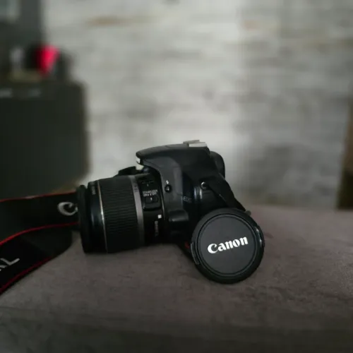 Camera Canon Eos.* (Com defeito, não liga)*