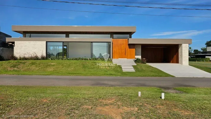 Casa a venda em condomínio fechado em Criciúma