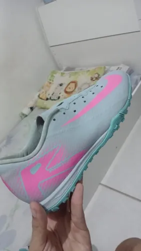 Chuteira society da Nike, original usada 2 vezes, tamanho 38