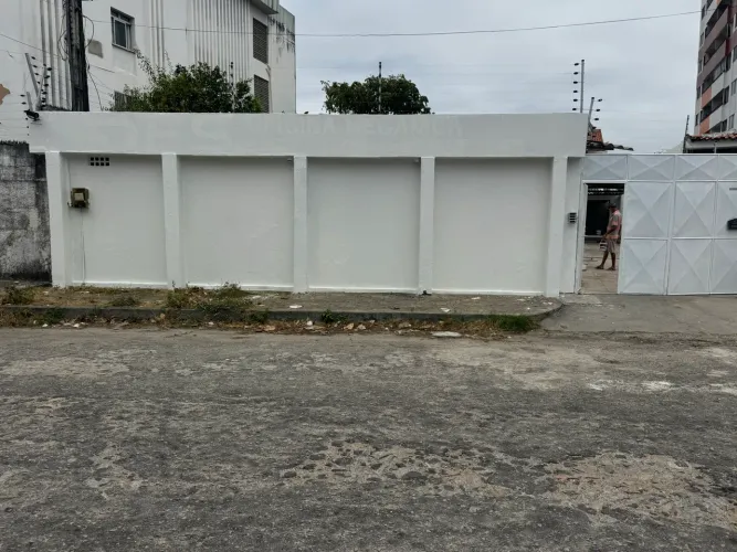 Alugo Galpão no Papicú 
