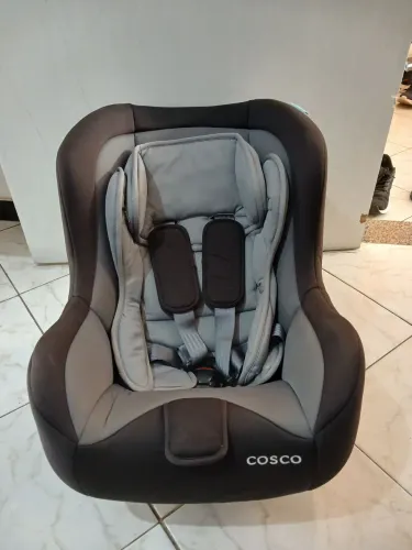 Cadeirinha e Bebê conforto