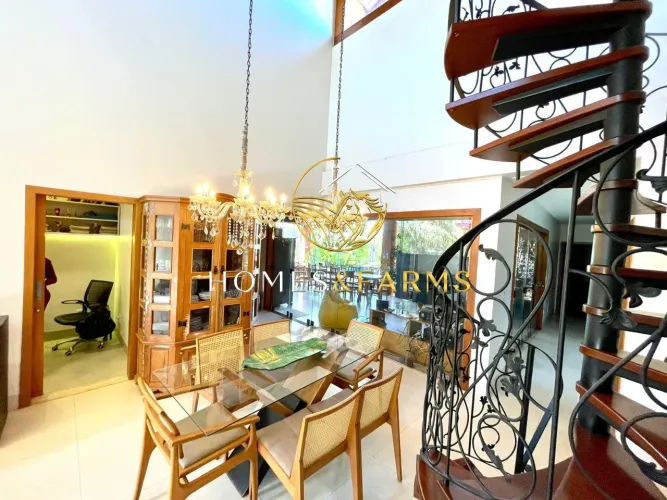 Sobrado de Alto Padrão para Aluguel no Jardins Munique | 4 Suítes | Terreno 700 m²