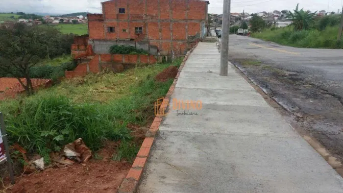 Terreno à venda, 200 m² por R$ 95.000,00 - Jardim Nova Aparecidinha - Sorocaba/SP