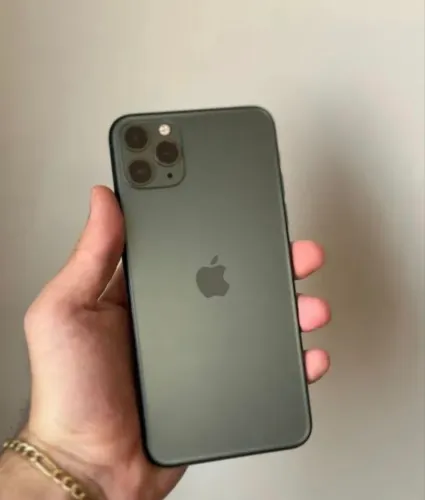 Vende-se iPhone 11 Pro Max 256 gb