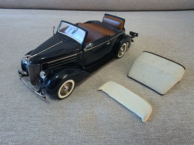 MINIATURA FORD DELUXE CABRIOLET - LIMITED EDITION - THE FRANKLIN MINT