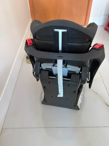 Cadeira infantil para Automóveis.