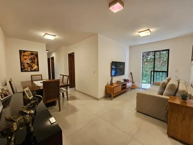 Imóvel para venda tem 115 metros quadrados com 4 quartos em Samambaia - Petrópolis - RJ
