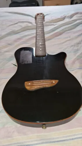 Vendo violão corrado profissional 