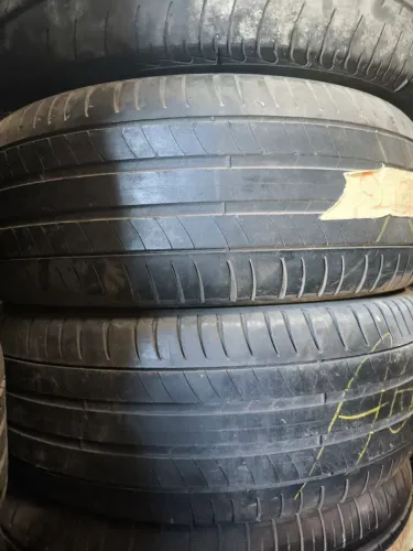 Pneu 215/55/17 Michelin 150 reais cada