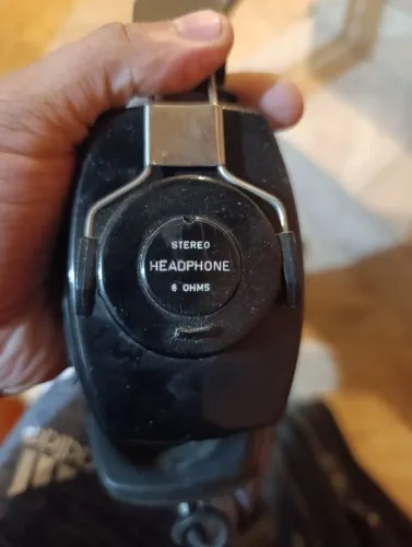 Fone de ouvido antigo