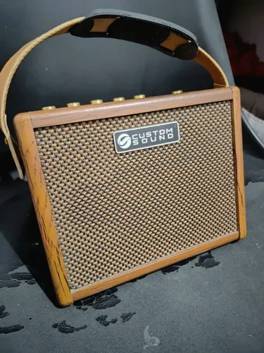Amp (Voz e Violão )Mini 15 Custom Sound (Bluetooth e Reverb)