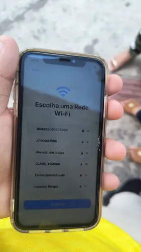 V/T iPhone Xr 128gb
