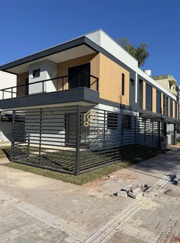 Sobrado à venda no bairro Santa Catarina - Caxias do Sul/RS