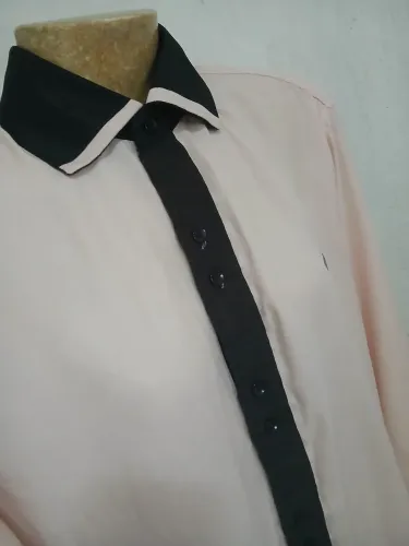 Blusa abotoada