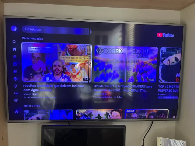 TV Samsung 49? 4K Smart TV UN49MU6120 - Liga, com Defeito no Display