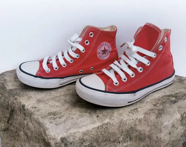 Tênis All Star cano alto vermelho (promoção)