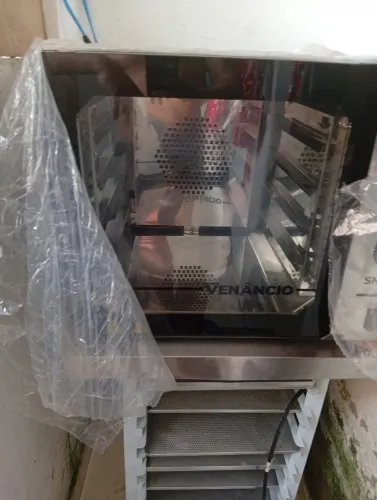 forno elétrico completo com 12 bandejas e mesa suporte