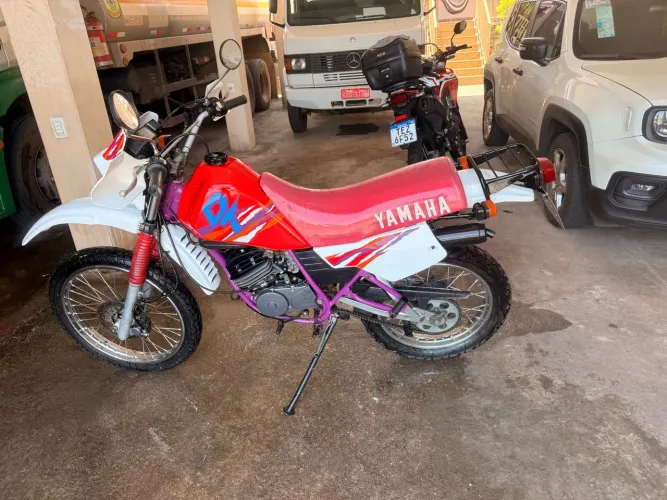 Vende-se Dt-180 Placa -Preta 18,500