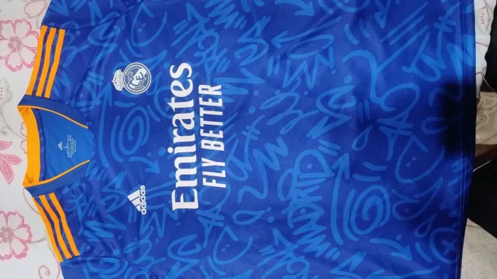 Camisa real Madrid azul 2022