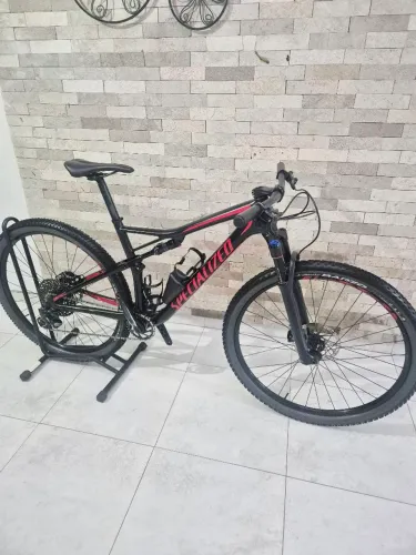 Specialized epic comp carbon Full tam 19, Nota Fiscal.  P pessoas exigentes 