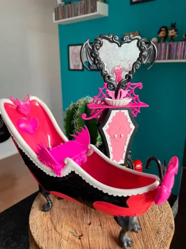Monster High Draculaura Banheira Powder Room Playset - Usado