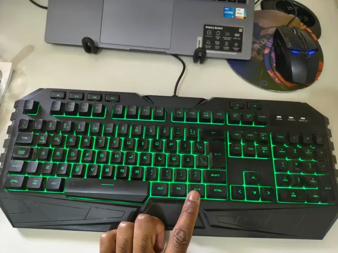 Kit Gamer Teclado e Mouse iluminados + Brinde