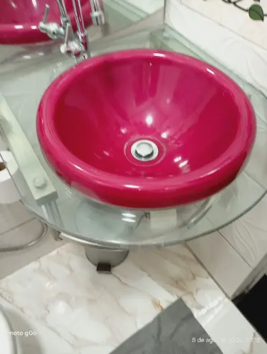 Vendo pia de banheiro com espelho 