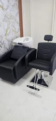 Vendo lavatório e cadeira reclinável sem uso