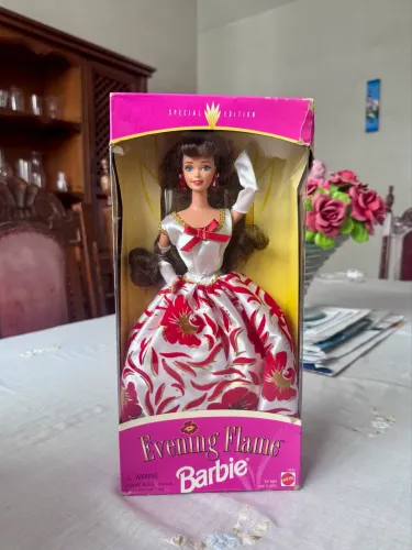 Boneca Barbie Lacrada Evening Flame Special Edition